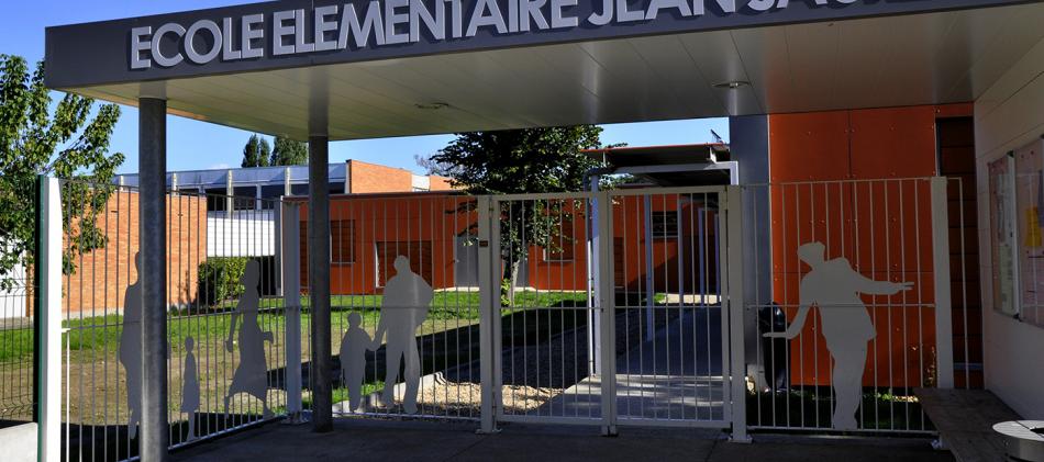 Facade de l\'Ã©cole Ã©lÃ©mentaire Jean JaurÃ¨s